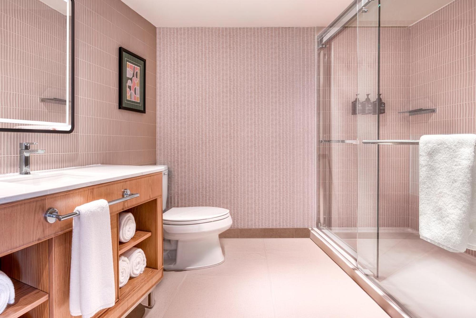 Toor Toronto, Part Of Jdv By Hyatt 4* Toronto